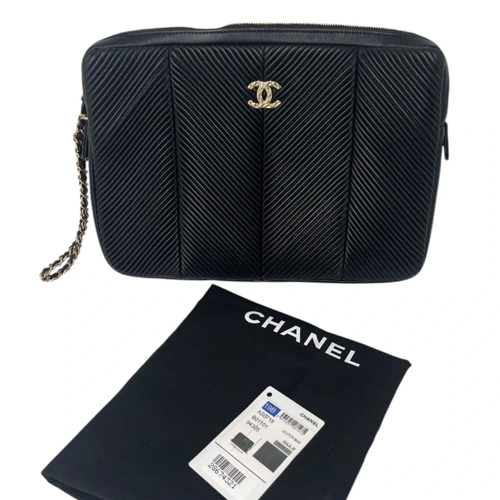 Chanel Lambskin Pleated Chevron Large Wristlet